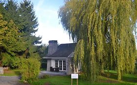 Sous Le Saule Holiday Home